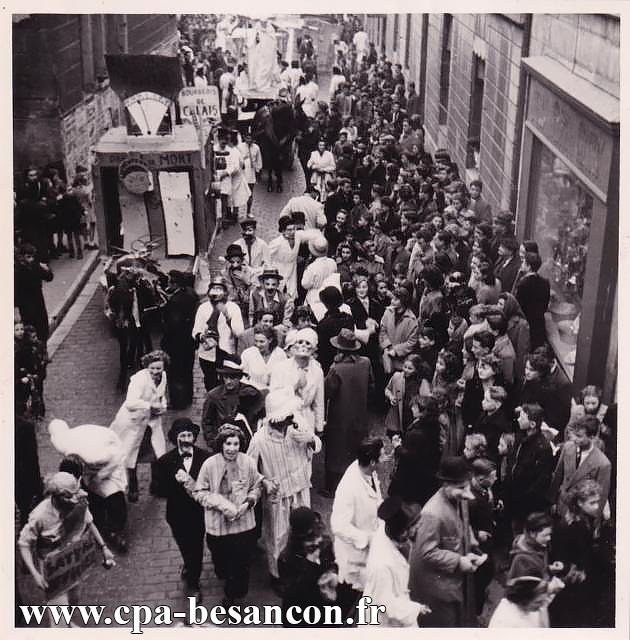 BESANÇON - Rue Ronchaux - Mi-Carême estudiantine - 16 mars 1950